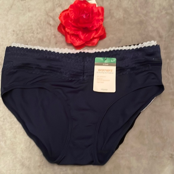 Warner's Intimates & Sleepwear Warners 3 Pack Hipster Panties Size